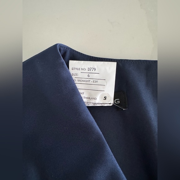 NEW | ALFRED SUNG | Cap Sleeve V-Neck Satin Dress In Midnight Blue | Sz 6 - Picture 6 of 8